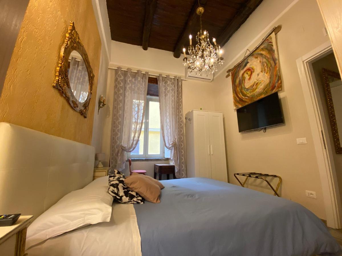 Corso 211 Beds &