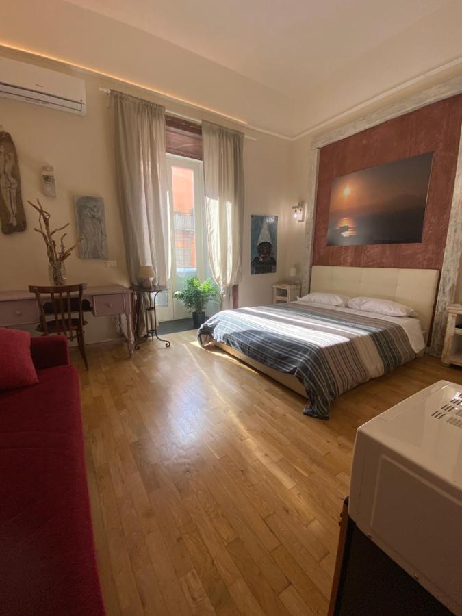 Corso 211 Beds & Guest house *